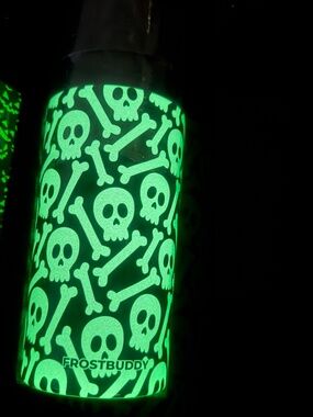 Frost Buddy Universal XL black & white Skulls & Bones~GLOWS💀🖤👀Halloween~NEW